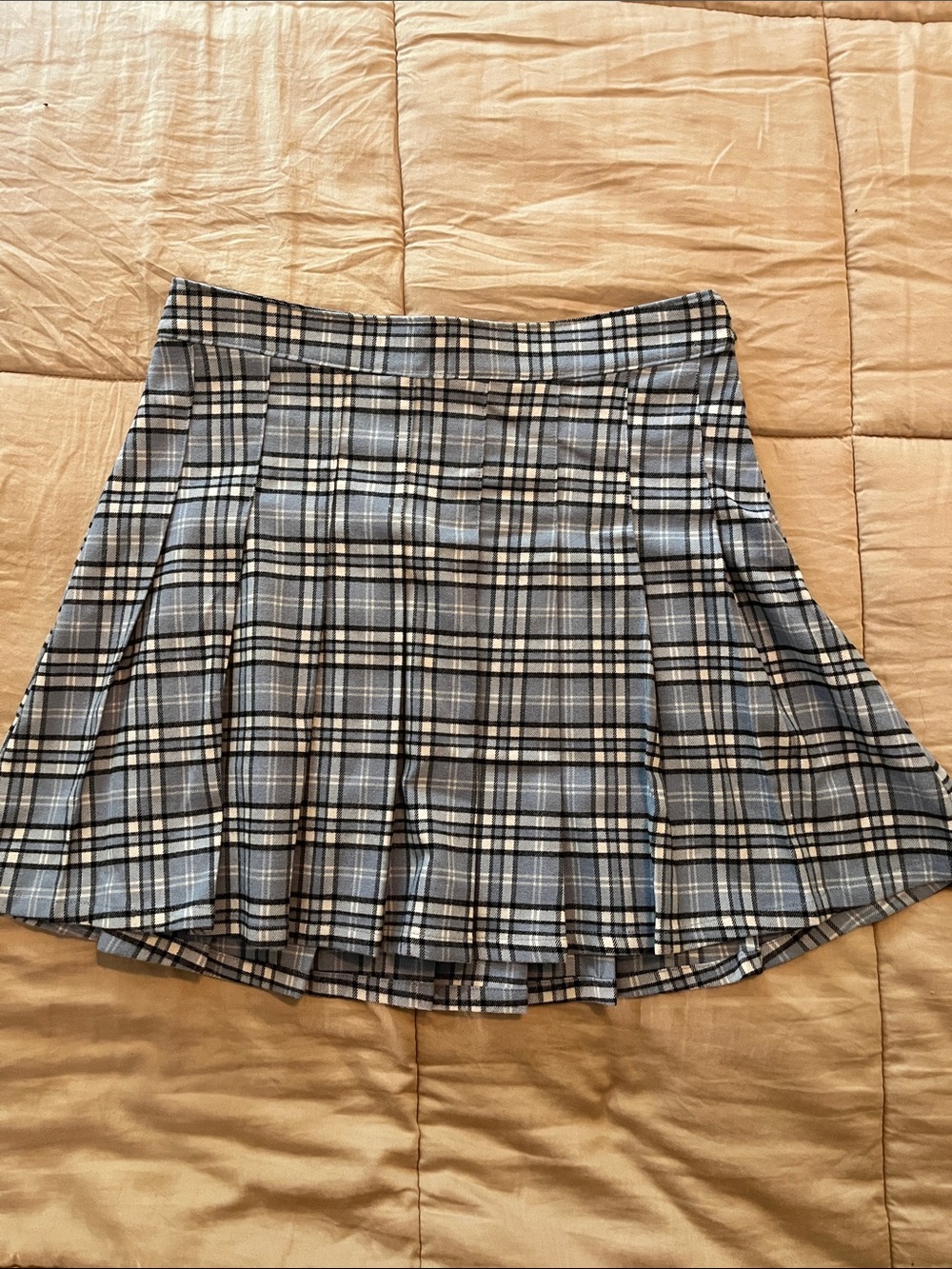 Hollister Pleated Mini Skirt in Light Blue and Gray Plaid